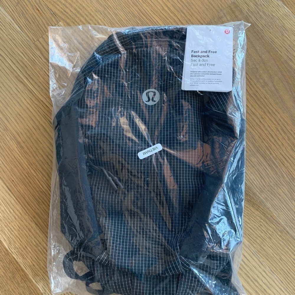 Lululemon Fast and Free Backpack 13L Spectra - Picture 10 of 11